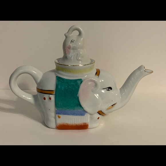 Vtg. Porcelain elephant tea pot signed china - Picture 11 of 11